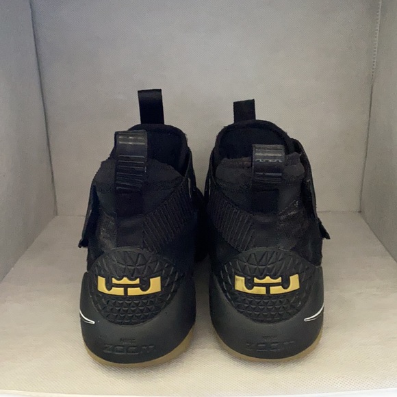 Nike LeBron James soldier 11s - Picture 5 of 11